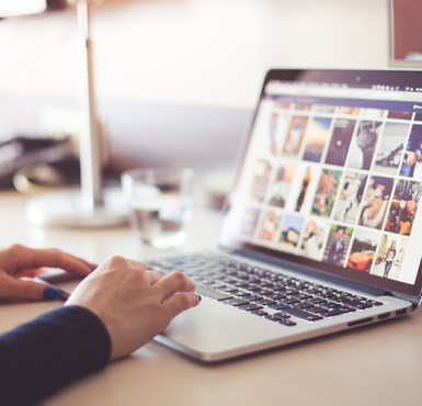    互聯網發展的必然趨勢<br>搜索引擎營銷被越來越多的
                    
                             <br>企業所接受并認可；<br>品牌企業開始加大對搜索引擎營銷的投入；<br>
投入搜索引擎營銷的企業，<br>兩極分化越來越嚴重。